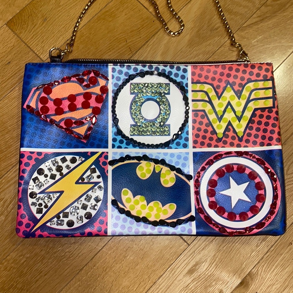 Superhero Clutch